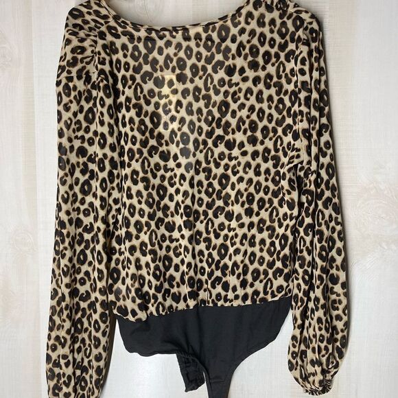 Mi Ami leopard body suit wrap style from‎ Francesca’s, size medium - Picture 8 of 10